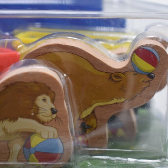 Circus Train Fisher Price Thomas & Friends Wooden Railway Engine New Old Stock - Picture 9 of 9